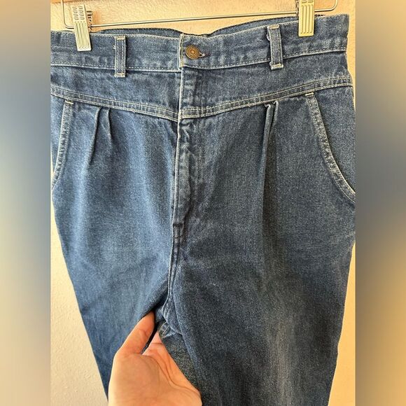 Levi’s Vintage 1985 White Tab High Rise Tapered Leg Pleated Mom Jean Size 13 - Picture 3 of 12